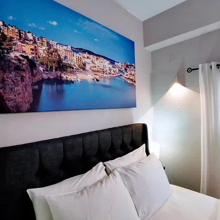 Dioni Lux Apartment *