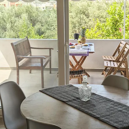 Dioni Lux Agios Nikolaos